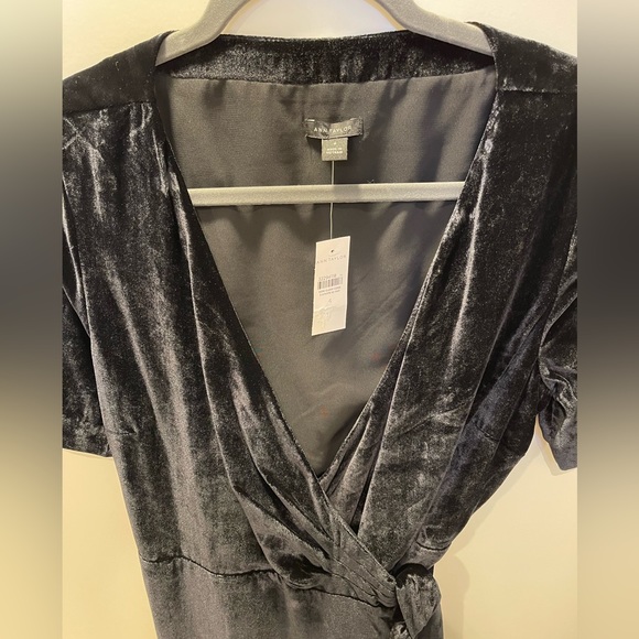 Ann Taylor wrap dress - Picture 2 of 5